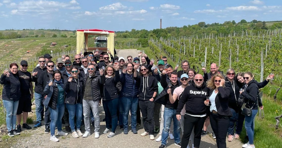 21994b90-a031-4d07-8e36-1355823859b0