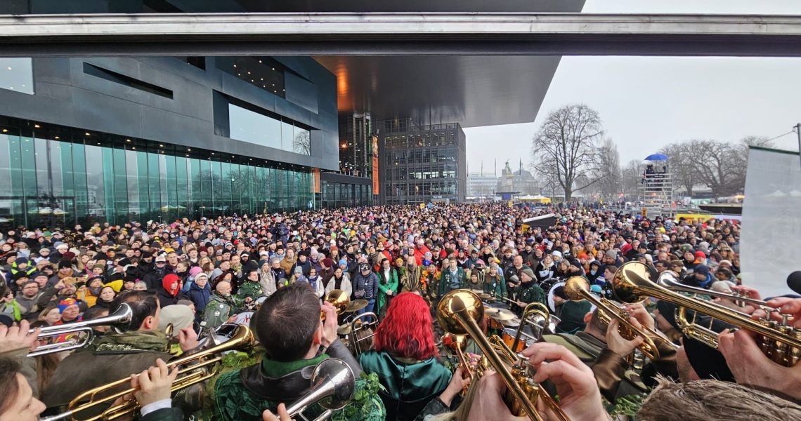 2efb586c-d4b2-4014-b726-70609f048486